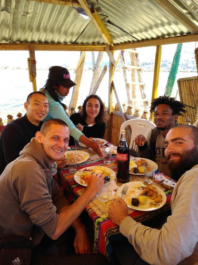 Urosfood & Titiqaqa Lodge Kültér fotó